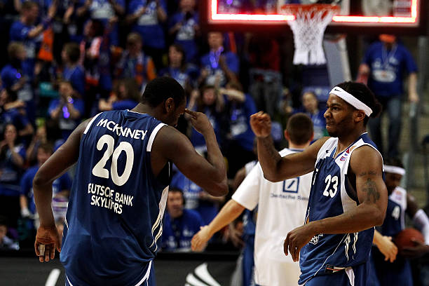 续通过出色 续通过出色